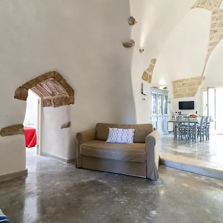 Highseas Villa Alliste